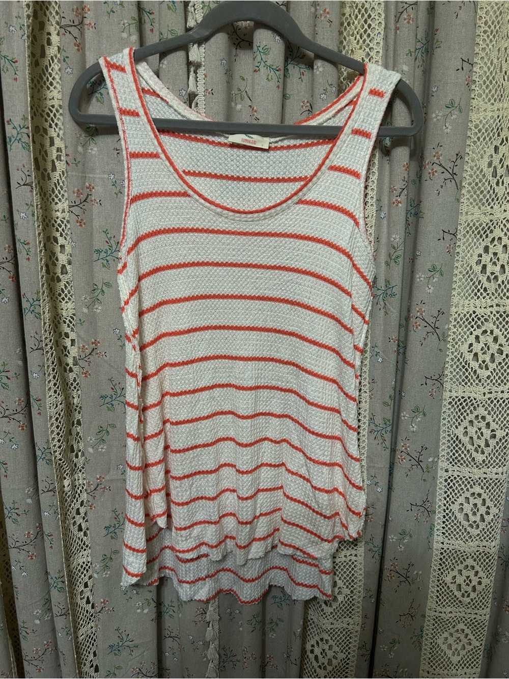 3/$30 Hummingbird Striped Tank Top White Orange Textured Knit Flowy Size S